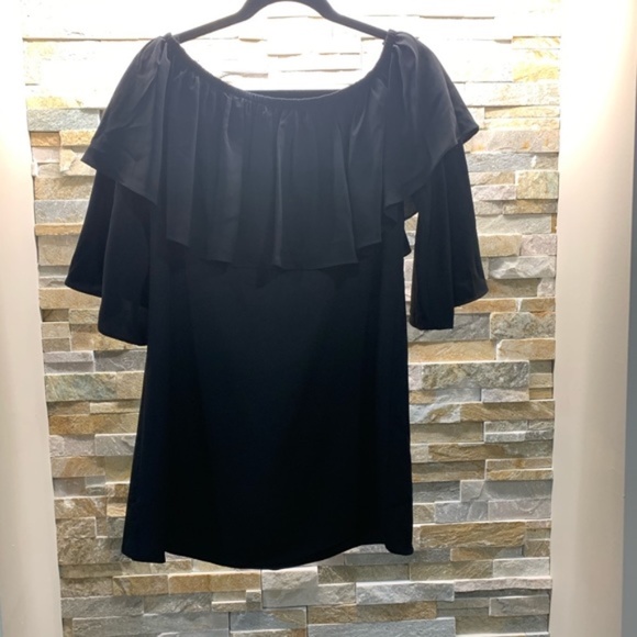 VAVA by Joy Han Clio Off-the-Shoulder Dress - Picture 5 of 5